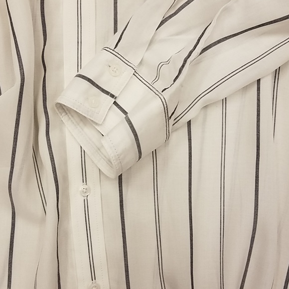 Express long button down shirt - Picture 4 of 6